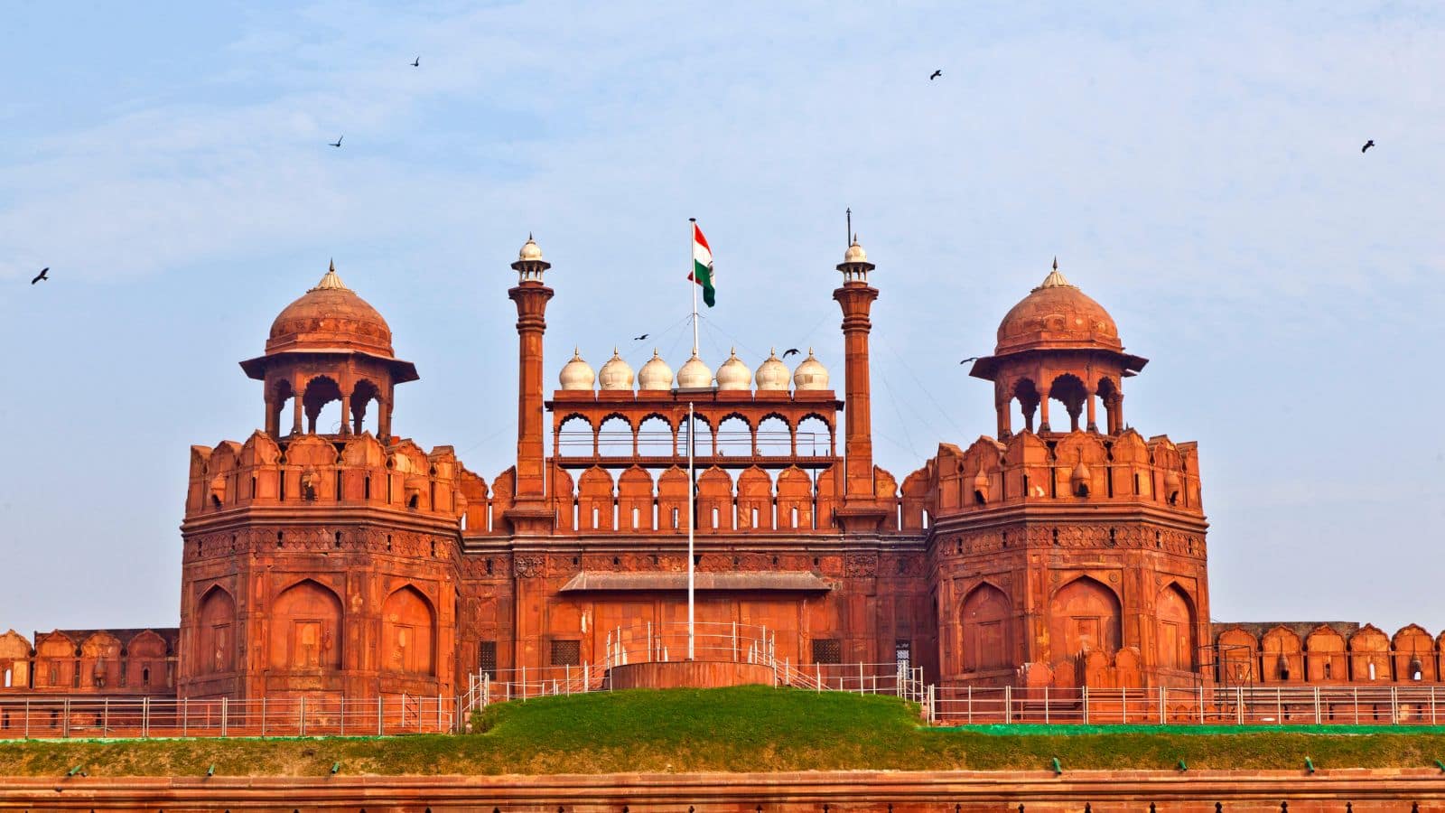 Independence Day 2025: लाल किले पर लाइव समारोह का हिस्सा बनें, ऐसे करें टिकट बुक