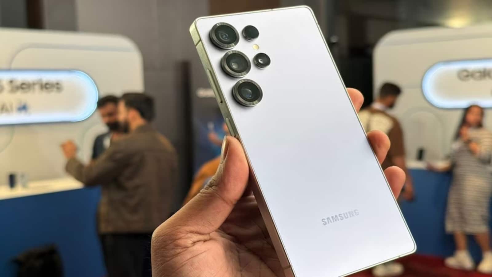 Amazon Great Freedom Festival Sale 2025: Samsung Galaxy S25 Ultra पर मिल रही 23 हजार की छूट, जानें ऑफर्स और कीमत Amazon Great Freedom Festival Sale 2025: Samsung Galaxy S25 Ultra पर मिल रही 23 हजार की छूट, जानें ऑफर्स और कीमत