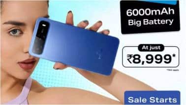 Infinix Hot 60i 5G की कीमत और उपलब्धता भारत में Infinix Hot 60i 5G की कीमत 4GB RAM + 128GB स्टोरेज वेरिएंट के लिए 9,299 रुपये रखी गई है। हालांकि, बैंक ऑफर्स के साथ इसे 8,999 रुपये में खरीदा जा सकता है। यह स्मार्टफोन Flipkart और चुनिंदा रिटेल स्टोर्स पर 21 अगस्त 2025 से उपलब्ध होगा। वहीं, ये Infinix Hot 60i 5G स्मार्टफोन चार कलर ऑप्शन्स शैडो ब्लू, मानसून ग्रीन, प्लम रेड और स्लीक ब्लैक में आएगा।