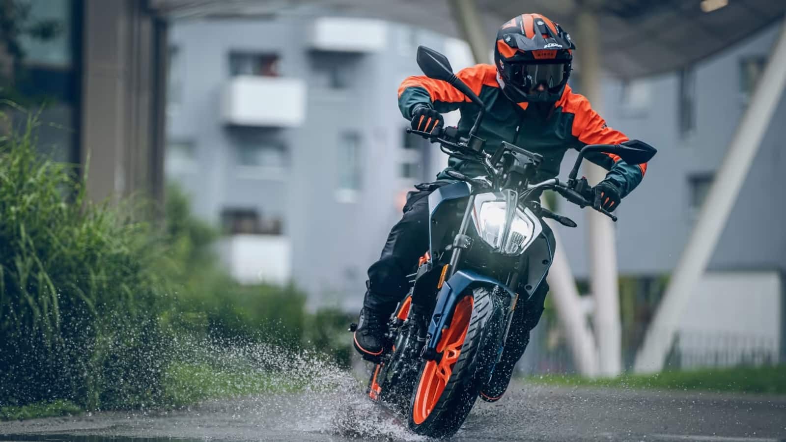 KTM 160 Duke Launch: KTM 160 Duke बाइक भारत में लॉन्च, सिंगल सिलेंडर इंजन के साथ मिल रहे हैं कई दमदार फीचर्स, जानें कीमत