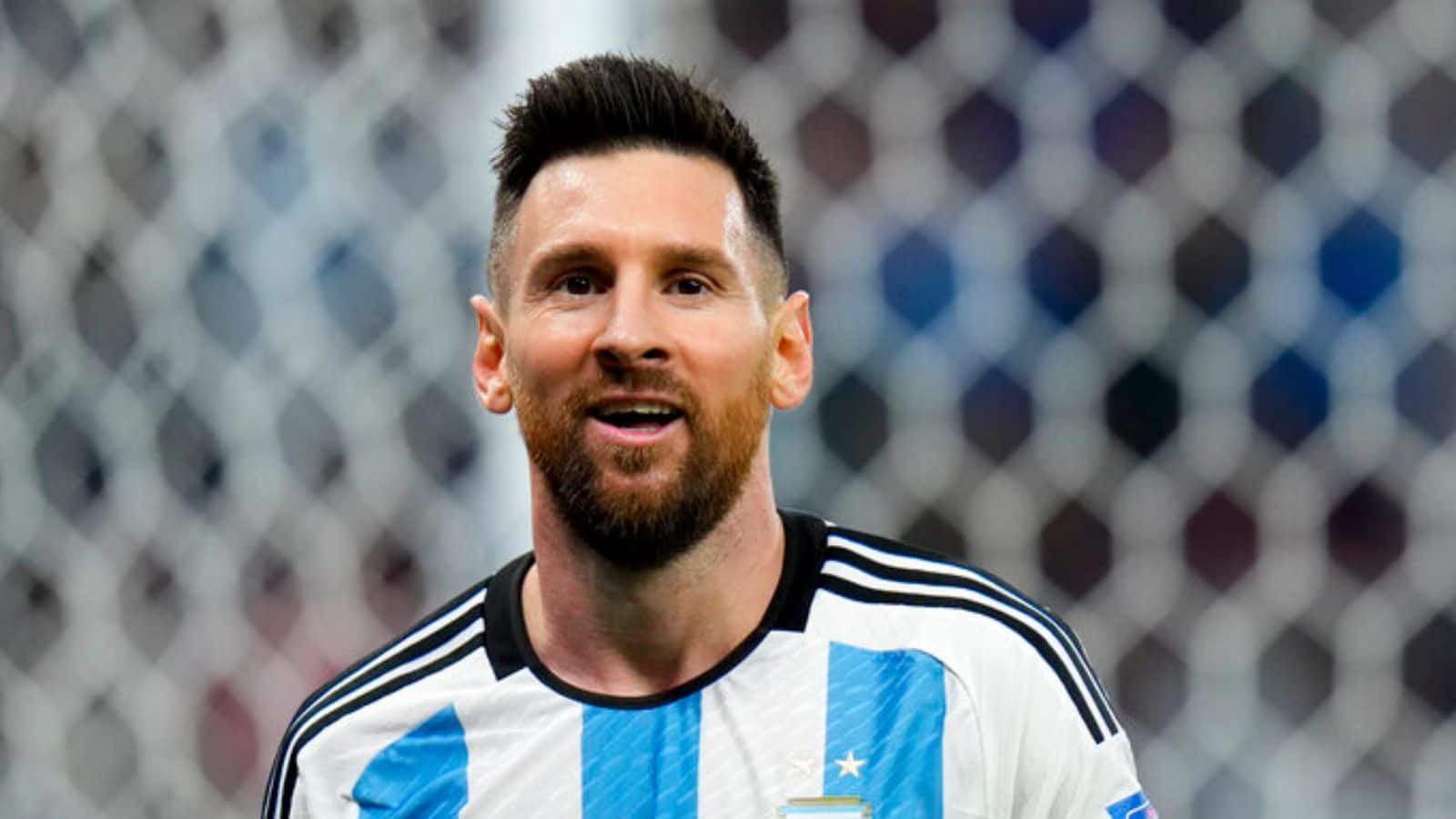 Lionel Messi: लियोनेल मेसी का करना चाहते हैं दीदार तो लेना पड़ेगा इनता महंगा टिकट! प्राइस लिस्ट आई सामने