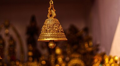 अक्सर कई लोग छुट्टियां मनाने गाल के दीघा, पुरी, मंदारमणि या बीरभूम जैसे जगहों पर घूमने जाते हैं। (Photo: Canva)
