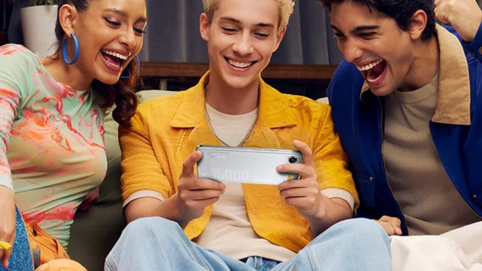Realme लाएगा 15,000mAh बैटरी वाला सुपर स्मार्टफोन, देगा 50 घंटे तक वीडियो प्लेबैक Realme लाएगा 15,000mAh बैटरी वाला सुपर स्मार्टफोन, देगा 50 घंटे तक वीडियो प्लेबैक