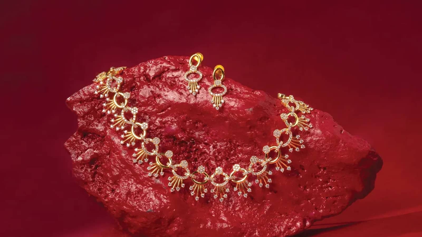 Shanti Gold IPO Listing: ₹199 के शेयरों की 15% प्रीमियम पर एंट्री, जगमग हुआ निवेशकों का पोर्टफोलियो