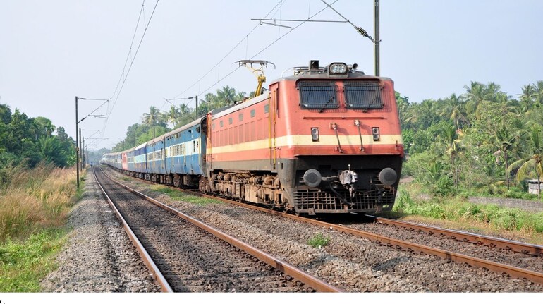 ट्रेन निकलने से 15 मिनट पहले कैसे मिलेगा कन्फर्म टिकट, जानें - know how to get a confirmed ticket 15 minutes before the train departs | Moneycontrol Hindi