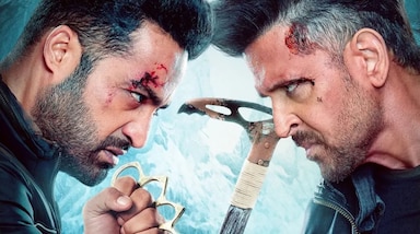 वाईआरएफ के स्पाई यूनिवर्स की छठी फिल्म ‘वॉर 2’ में ऋतिक रोशन, जूनियर एनटीआर और कियारा आडवाणी लीड रोल में है
