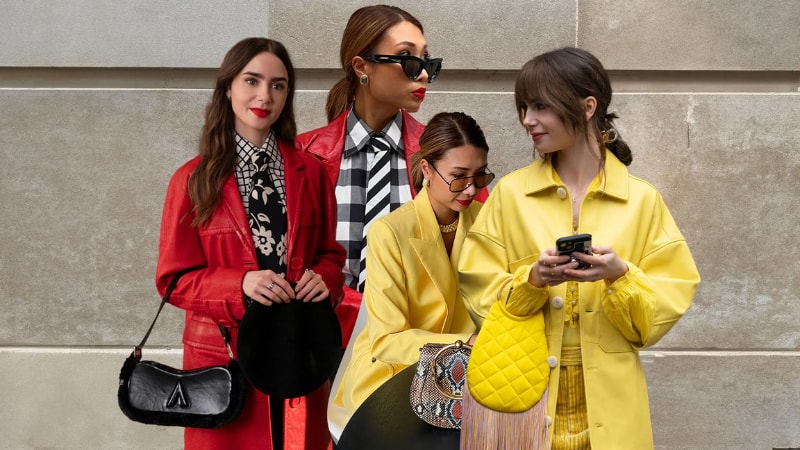 Fashion Tips: गलती से भी ना पहने ये कलर कॉम्बिनेशन, आपके फैशन सेंस पर हंसने लगेंगे लोग! Fashion Tips: गलती से भी ना पहने ये कलर कॉम्बिनेशन, आपके फैशन सेंस पर हंसने लगेंगे लोग!
