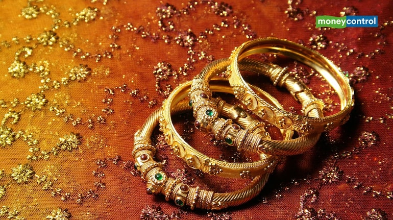 Gold Rate: पहली बार 1.06 लाख रुपये हुआ 10 ग्राम गोल्ड, सोने ने बनाया नया रिकॉर्ड - gold rate first time in india gold reach at level of rupee 106000 per 10