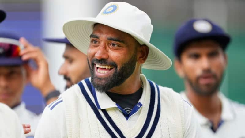 National-Mohammed Siraj: गरीबी से संघर्ष कर बन गए भारतीय क्रिकेट के सितारे, मोहम्मद सिराज की अनसुनी कहानी – #INA