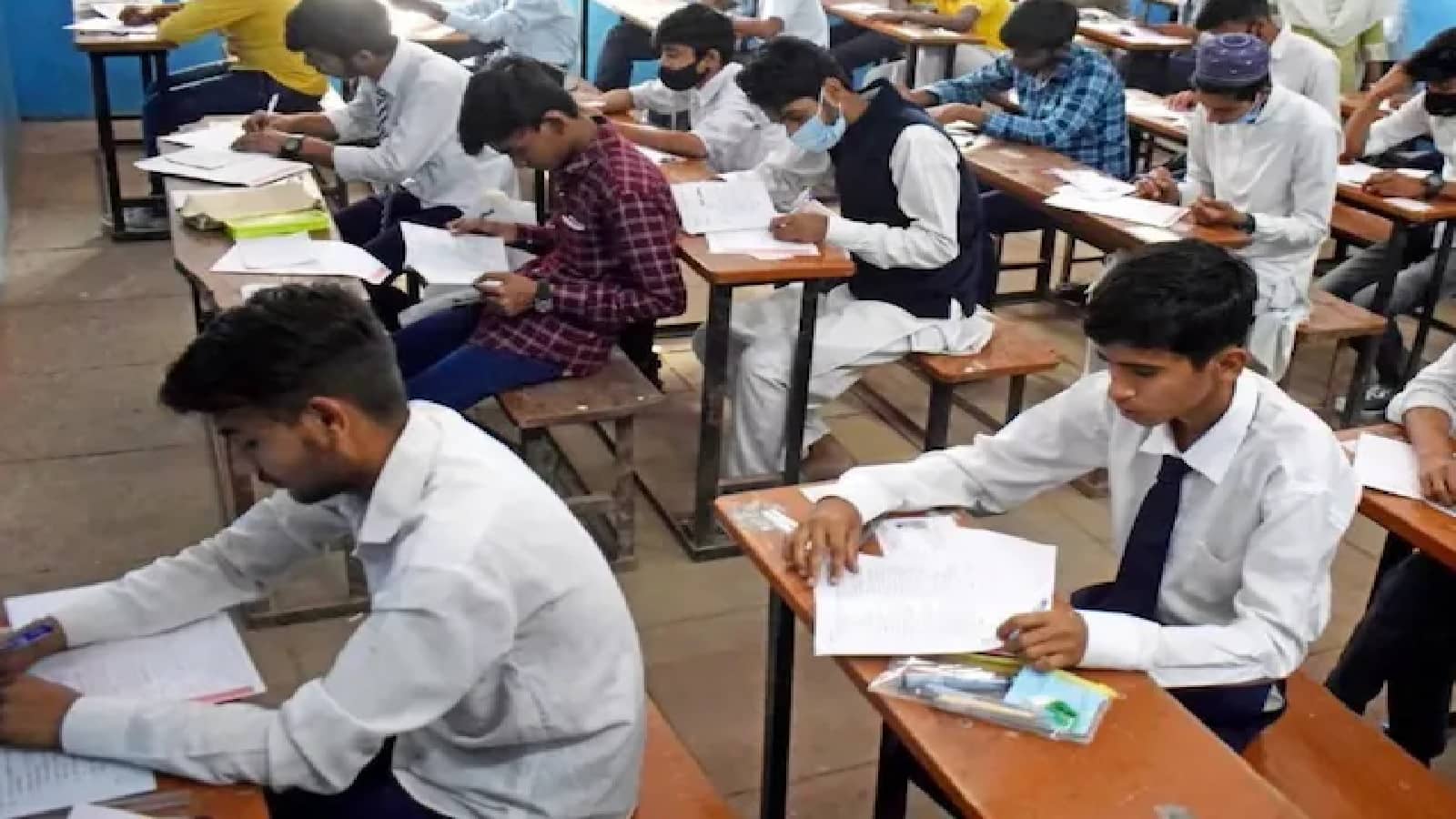 कक्षा नौ और 11 में केवल बाहरी छात्रों की टीसी अपलोड करना अनिवार्य : यूपी बोर्ड कक्षा नौ और 11 में केवल बाहरी छात्रों की टीसी अपलोड करना अनिवार्य : यूपी बोर्ड
