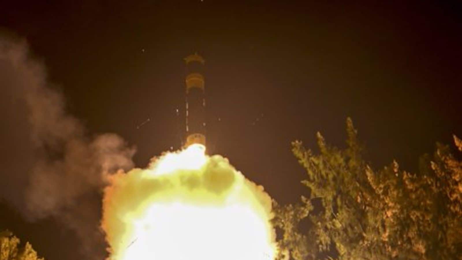 Video: अब ट्रेन से भी दागी जा सकेगी 2,000 KM तक मारक क्षमता वाली मिसाइल, भारत ने किया अग्नि-प्राइम मिसाइल का सफल परीक्षण