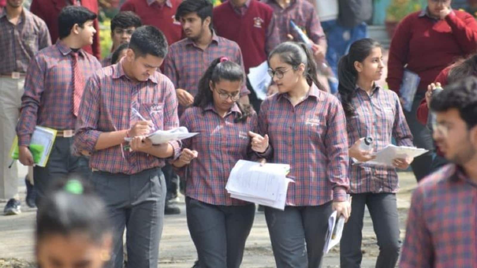 CBSE Board Exam 2026: ध्यान दें 10वीं और 12वीं, 75% हाजिरी होने पर दे सकेंगे बोर्ड परीक्षा