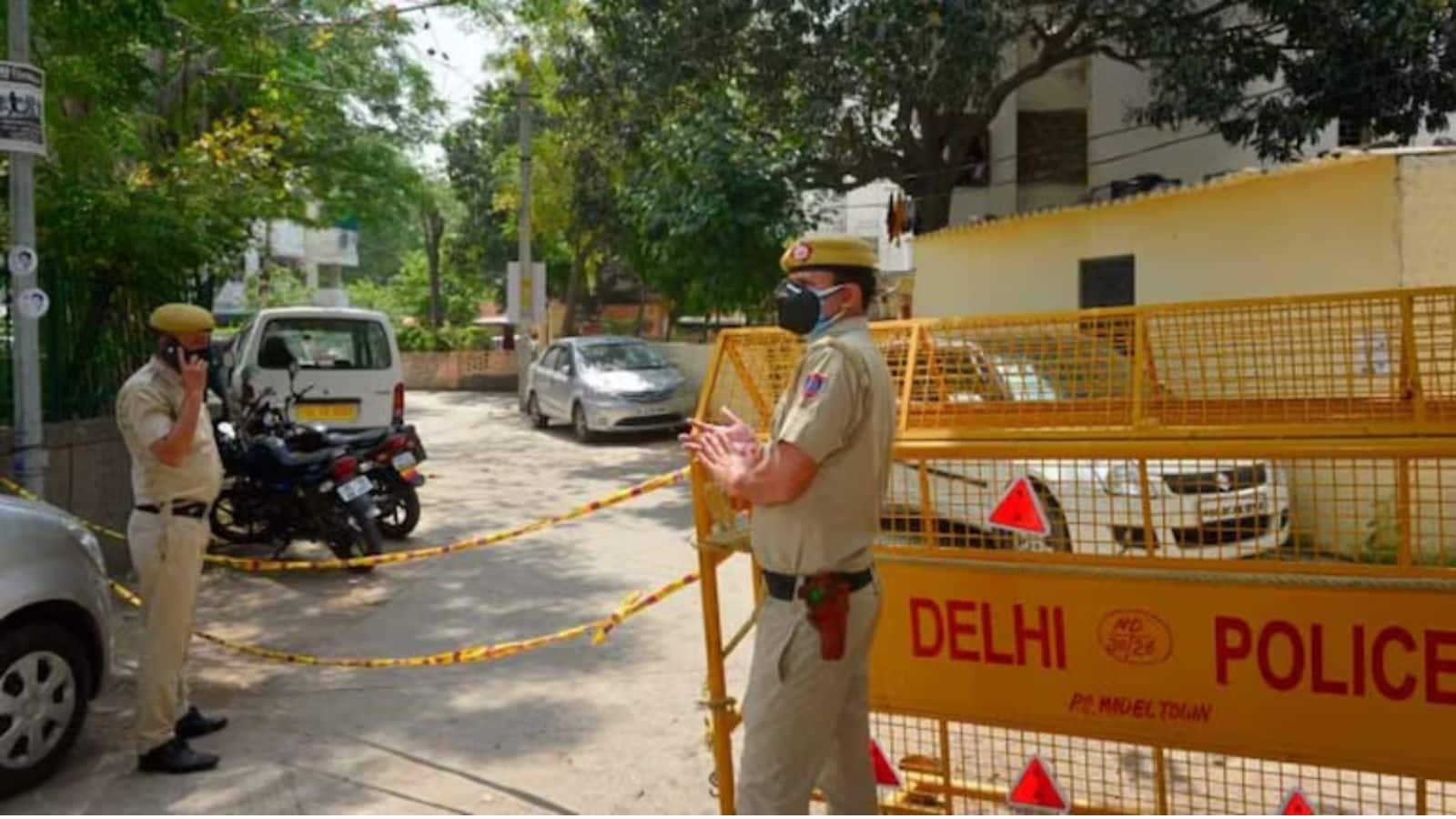 Delhi Police Arrests Five Terrorists: दिल्ली पुलिस ने पाक-लिंक्ड टेरर मॉड्यूल के 5 संदिग्धों को किया गिरफ्तार, IED बनाने का समान भी हुआ बरामद