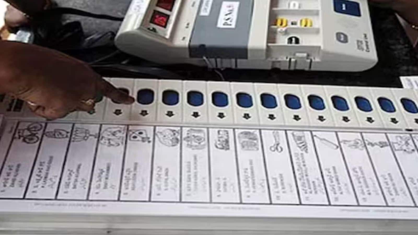 Bihar Chunav 2025: अब EVM में उम्मीदवारों की होगी कलर फोटो, बिहार चुनाव से पहले नई गाइडलाइंस जारी