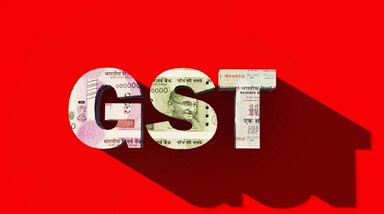 GST: फेस्टिव सीजन से पहले केंद्र सरकार ने बड़ा फैसला लिया है। 