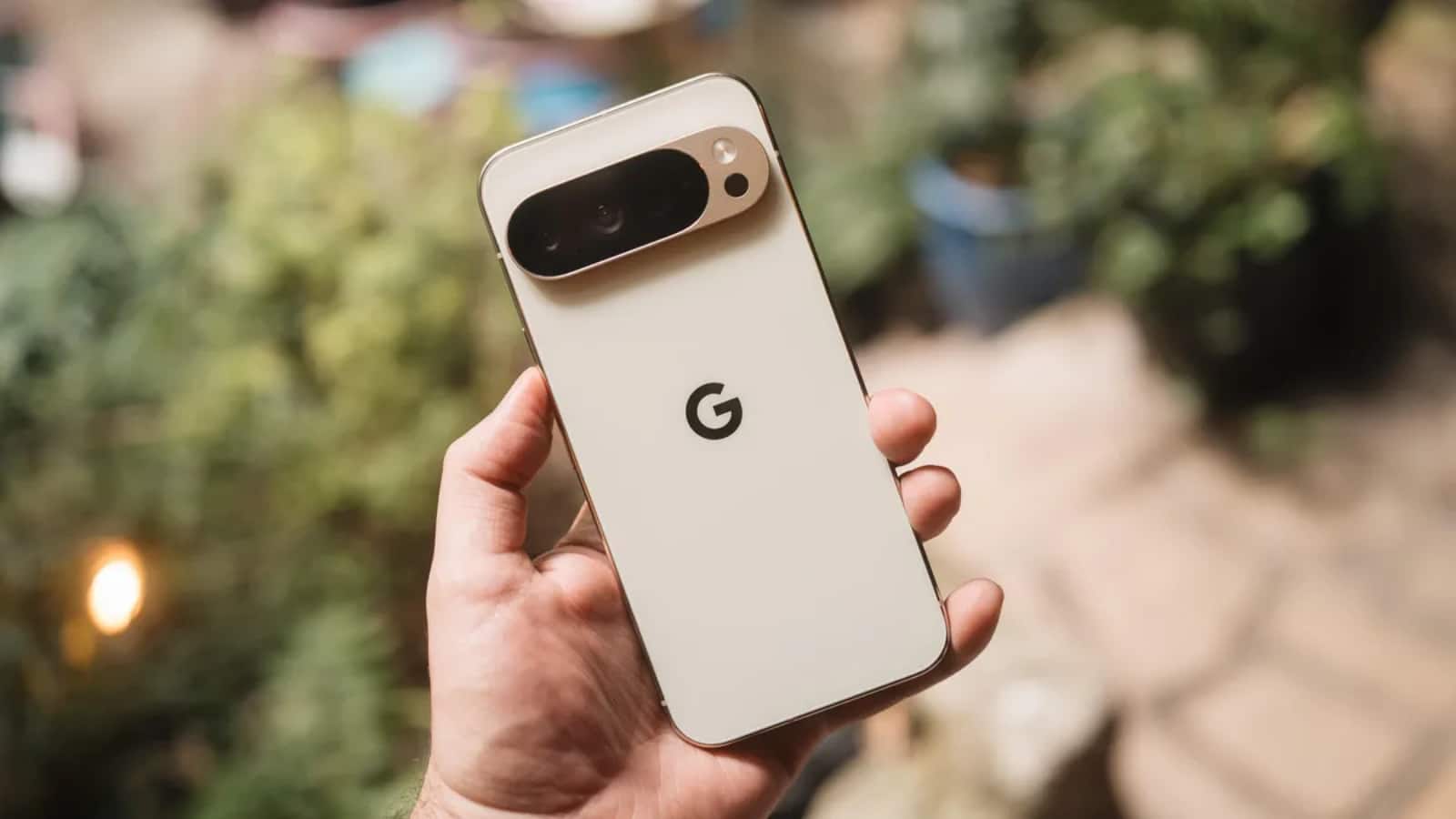 Google Pixel 10 review: स्मार्ट फीचर्स और शानदार कैमरे का भरोसेमंद कॉम्बो