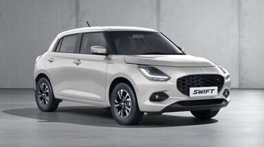 अगर आप इस त्योहारी सीजन में कॉम्पैक्ट SUV खरीदने का प्लान बना रहे हैं, तो आर्टिकल आपके लिए फायदेमंद साबित हो सकती है। दरअसल, हाल ही में केंद्र सरकार ने गाड़ियों पर लगने वाले GST दरों में कटौती कर लोगों को दिवाली गिफ्ट दिया है। इस नई व्यवस्था के तहत 4 मीटर तक की कारों और 1200cc इंजन तक वाली गाड़ियों पर टैक्स घटाकर 18% कर दिया गया है। Maruti Swift की बात की जाए तो इसकी लंबाई 4 मीटर से कम है और 1197cc इंजन से लैस है। इसी वजह से यह SUV 18 फीसदी जीएसटी स्लैब में आती है और अब इसकी कीमतों में गिरावट देखने को मिल सकती है। अब आइए जानते हैं पूरी डिटेल्स।