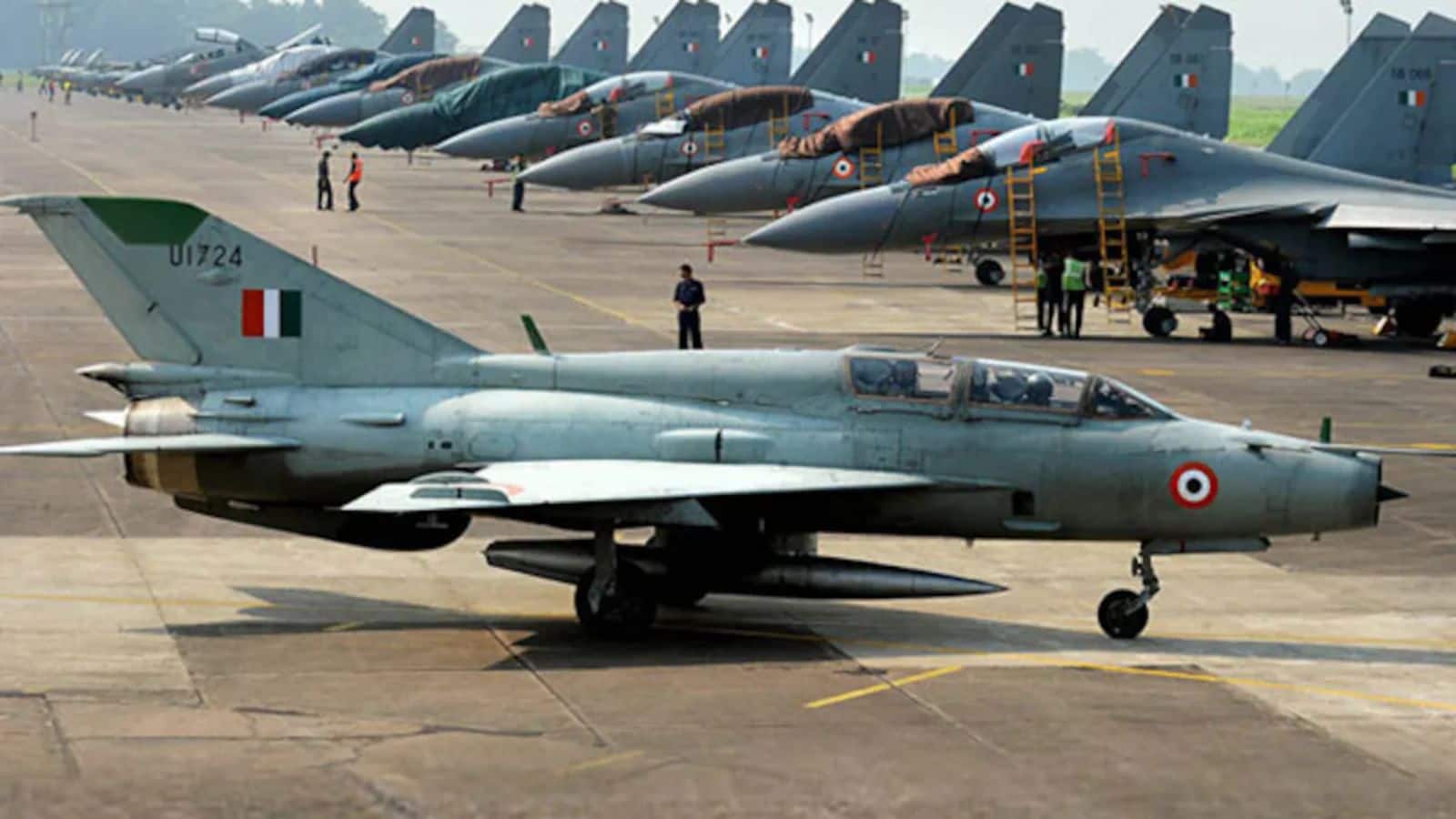 MiG-21 Farewell: जाते-जाते भी अपनी युद्ध कला दिखा गया MiG-21, 62 साल बाद कुछ यूं दी गई विदाई