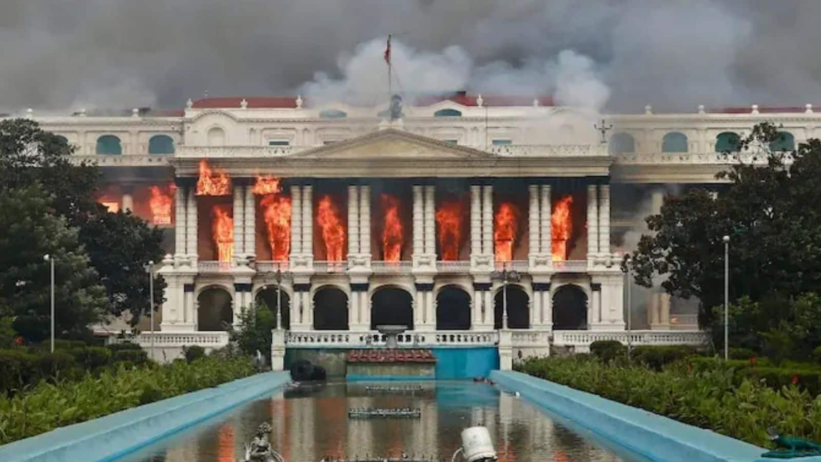 नेपाल आर्मी ने लोगों से अवैध हथियार सरेंडर करने की अपील की है 