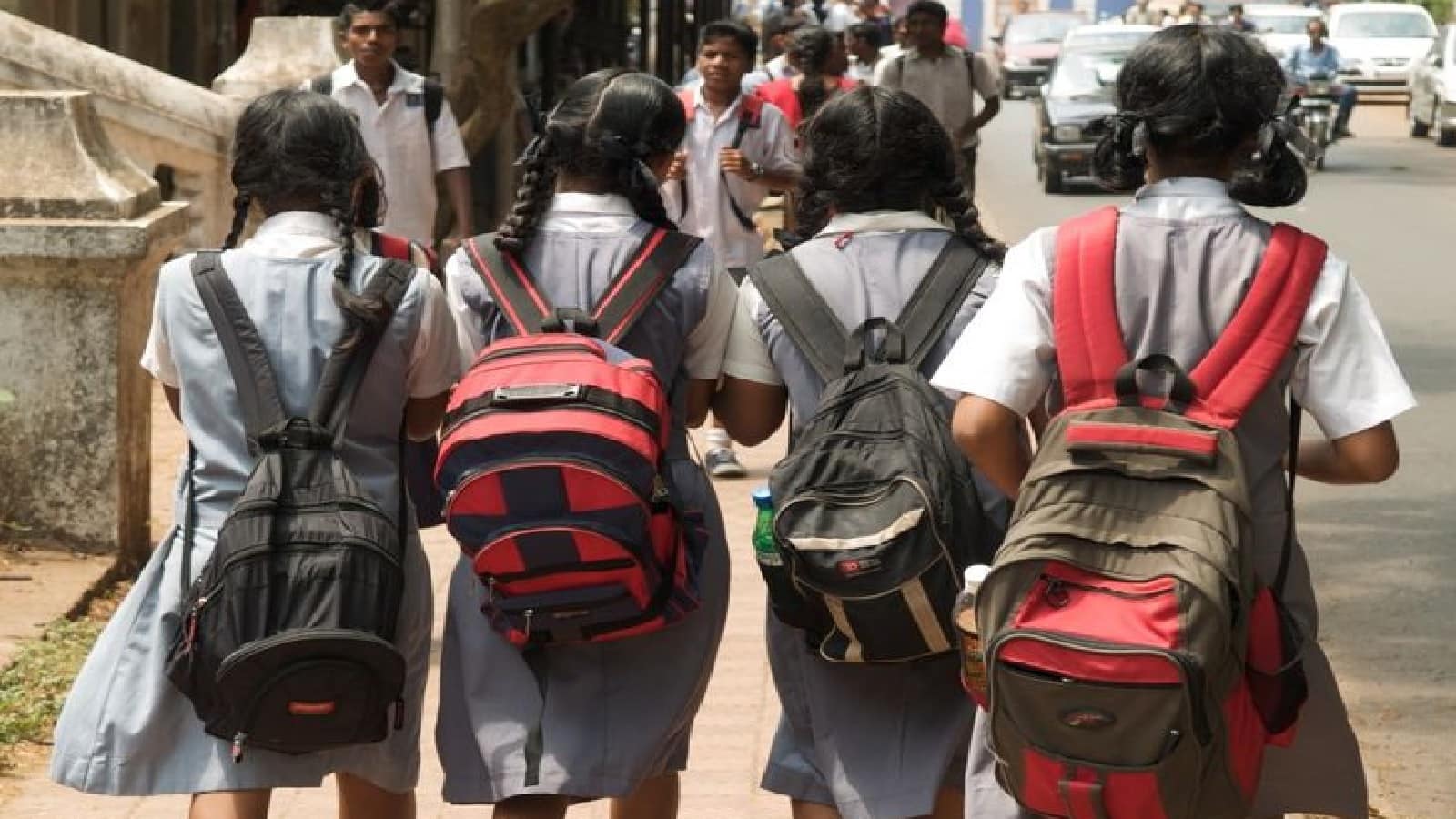 PSEB 10th-12th Board Exam: बोर्ड का फॉर्म भरने और फीस जमा करने का शेड्युल हुआ जारी, टी टर्म परीक्षा शुरू हुई