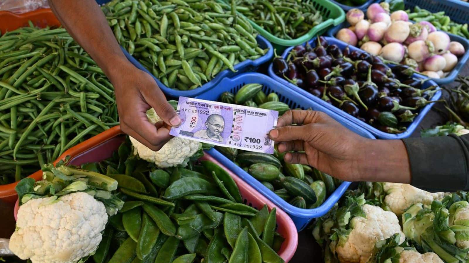 Retail Inflation: अगस्त में खुदरा महंगाई बढ़कर 2.07% हुई