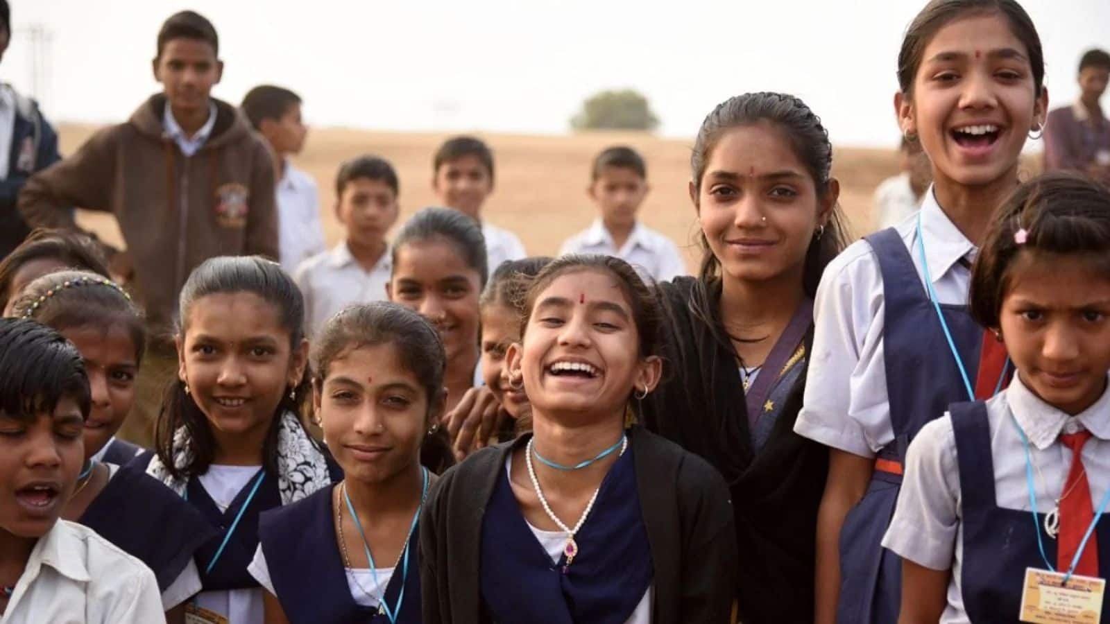 School Closed Today: बिहार के अलावा देश के कई राज्यों में बंद रहेंगे स्कूल, जानिये कारण