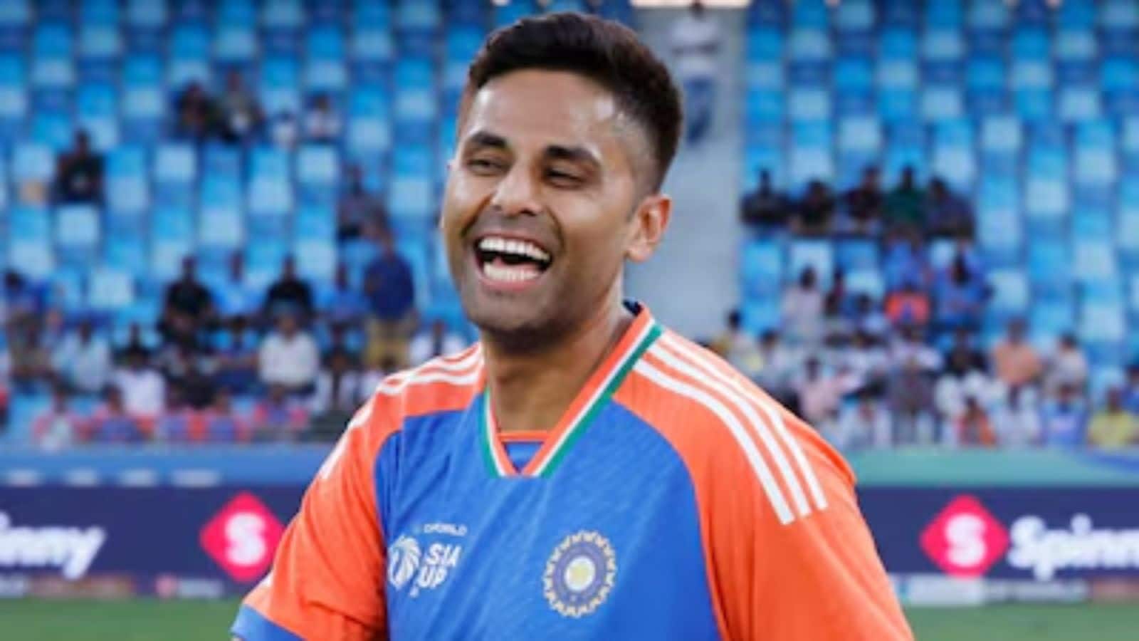 IND vs UAE: 'पूरी मैच फीस मिलेगी...' संजय मांजरेकर के सवाल का कप्तान सूर्या ने दिया ये जवाब