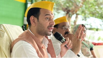 तेज प्रताप यादव एक बार फिर से सुर्खियों में हैं।