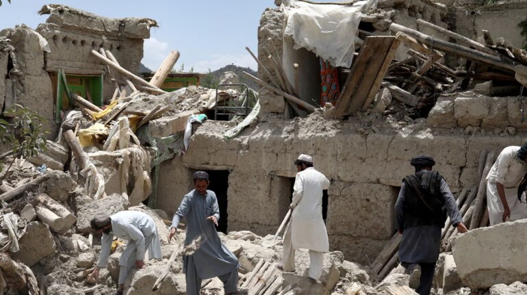 Afghanistan Earthquake: अफगानिस्तान में फिर आया भूकंप, रिक्टर स्केल पर 5.2  रही तीव्रता - earthquake strikes again in afghanistan tremor of 5 magnitude  was felt on tuesday | Moneycontrol Hindi