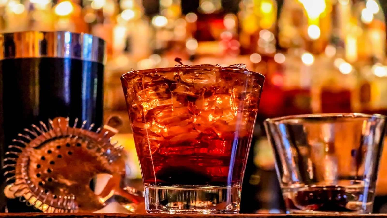 Alcobrew Distilleries IPO: व्हिस्की बनाने वाली कंपनी ला रही है पब्लिक इश्यू, ड्राफ्ट जमा; रहेंगे ₹258 करोड़ के नए शेयर