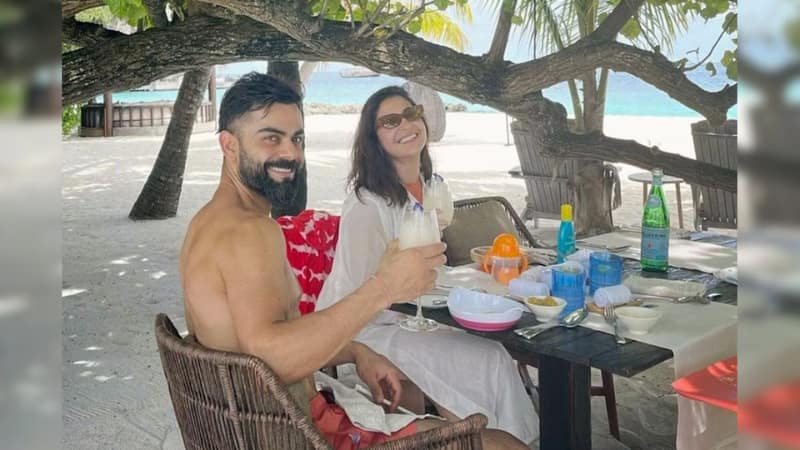 न्यूजीलैंड के कैफे से Virat Kohli और Anushka Sharma को निकाले जाने का खुलासा, इस क्रिकेटर ने बताई पूरी कहानी