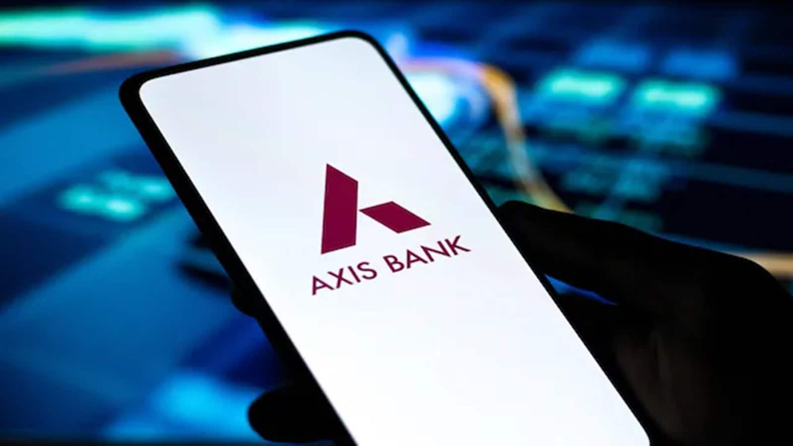 Axis Bank share price : एक्सिस बैंक आज निफ्टी के टॉप लूजरों में शामिल, कमजोर कमेंट्री ने शेयर पर बनाया दबाव