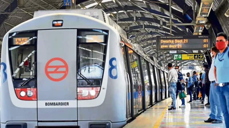 Delhi Blast: 5 दिन बाद खुले लाल किला मेट्रो स्टेशन के गेट नंबर 2 और 3, सोमवार खुलेगा ये स्मारक