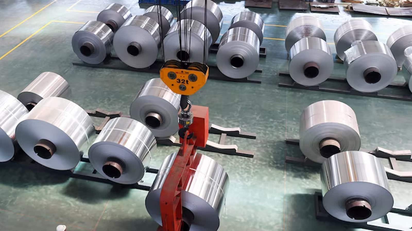 Hindalco Industries के शेयर पर ब्रोकरेज Emkay Global बुलिश, कीमत 21% चढ़ने की जताई उम्मीद; रेटिंग की अपग्रेड