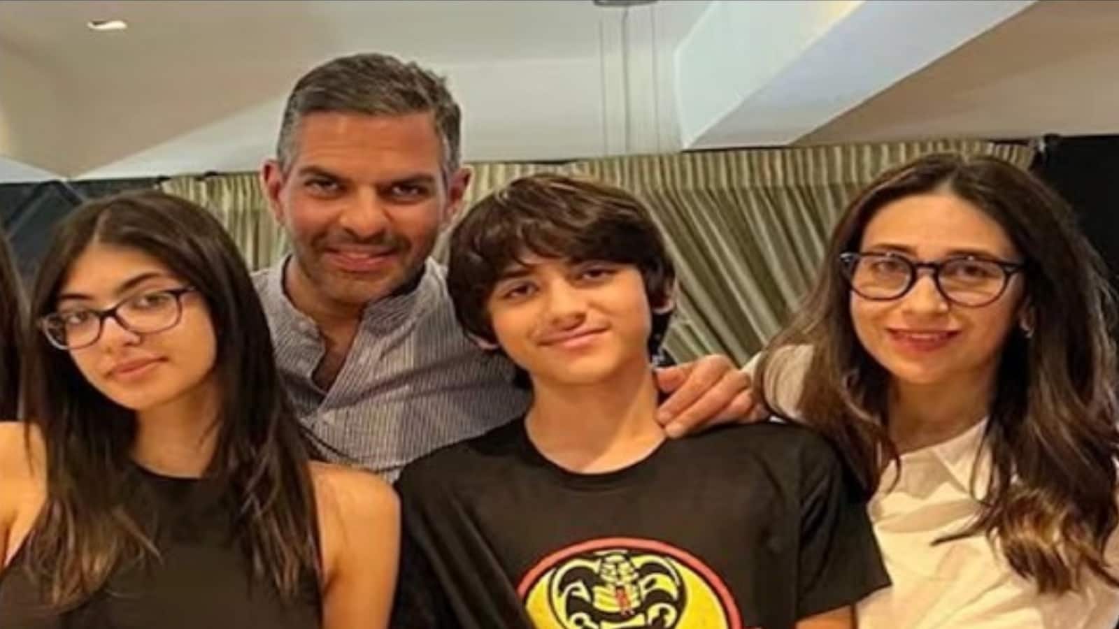 Sunjay Kapur Property Dispute: संजय कपूर की प्रॉपर्टी विवाद में आया नया मोड़, करिश्मा के बच्चों के वकील बोले अकाउंट से गायब हैं पैसे Sunjay Kapur Property Dispute: संजय कपूर की प्रॉपर्टी विवाद में आया नया मोड़, करिश्मा के बच्चों के वकील बोले अकाउंट से गायब हैं पैसे