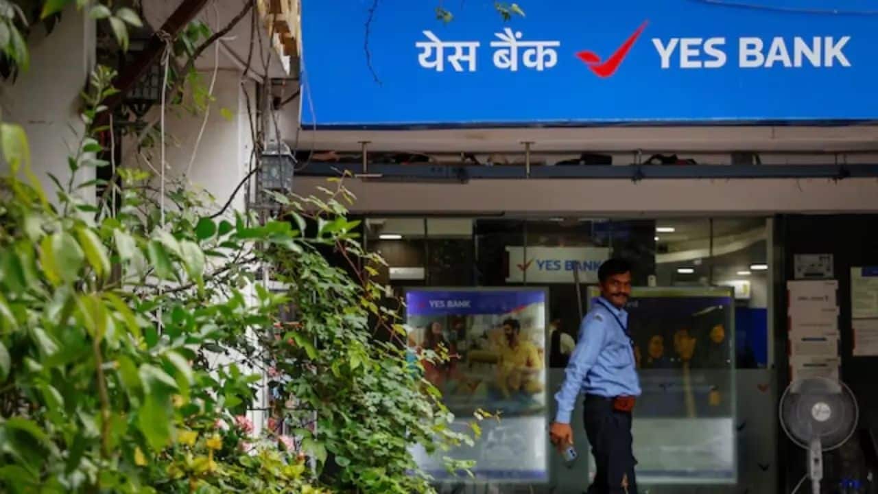 Yes Bank Shares: यस बैंक के शेयरों में 4% की तेजी, कॉम्पिटीशन कमीशन ऑफ इंडिया से मिली यह बड़ी मंजूरी