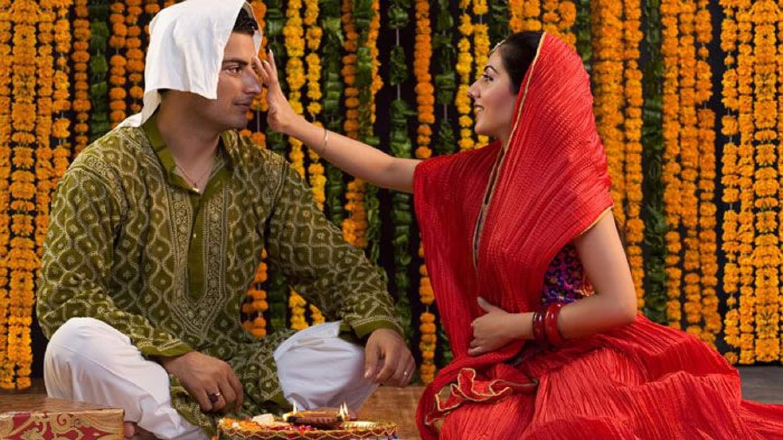 Bhai Dooj 2025: दिवाली के बाद इस दिन होगा भाई का टीका, इस साल भाई दूज पर भद्रा नहीं