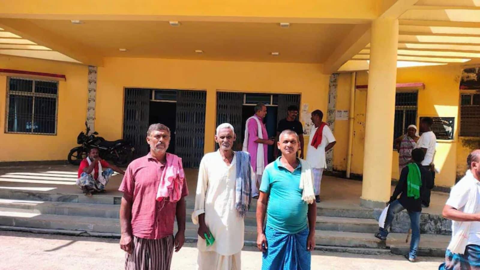 Bihar Chunav 2025: बिहार के 5 लोगों को वोटर लिस्ट में बताया हुआ 'मृत', फिर एक नया मोड़ आया
