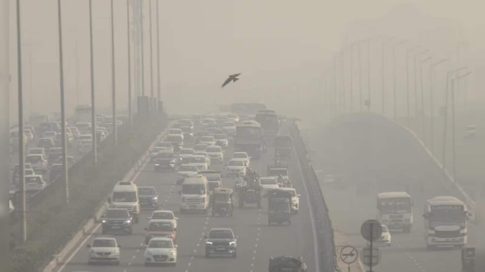 Delhi AQI: दिल्ली में सांस लेना हुआ मुश्किल! AQI 500 पार, GRAP-3 भी फेल