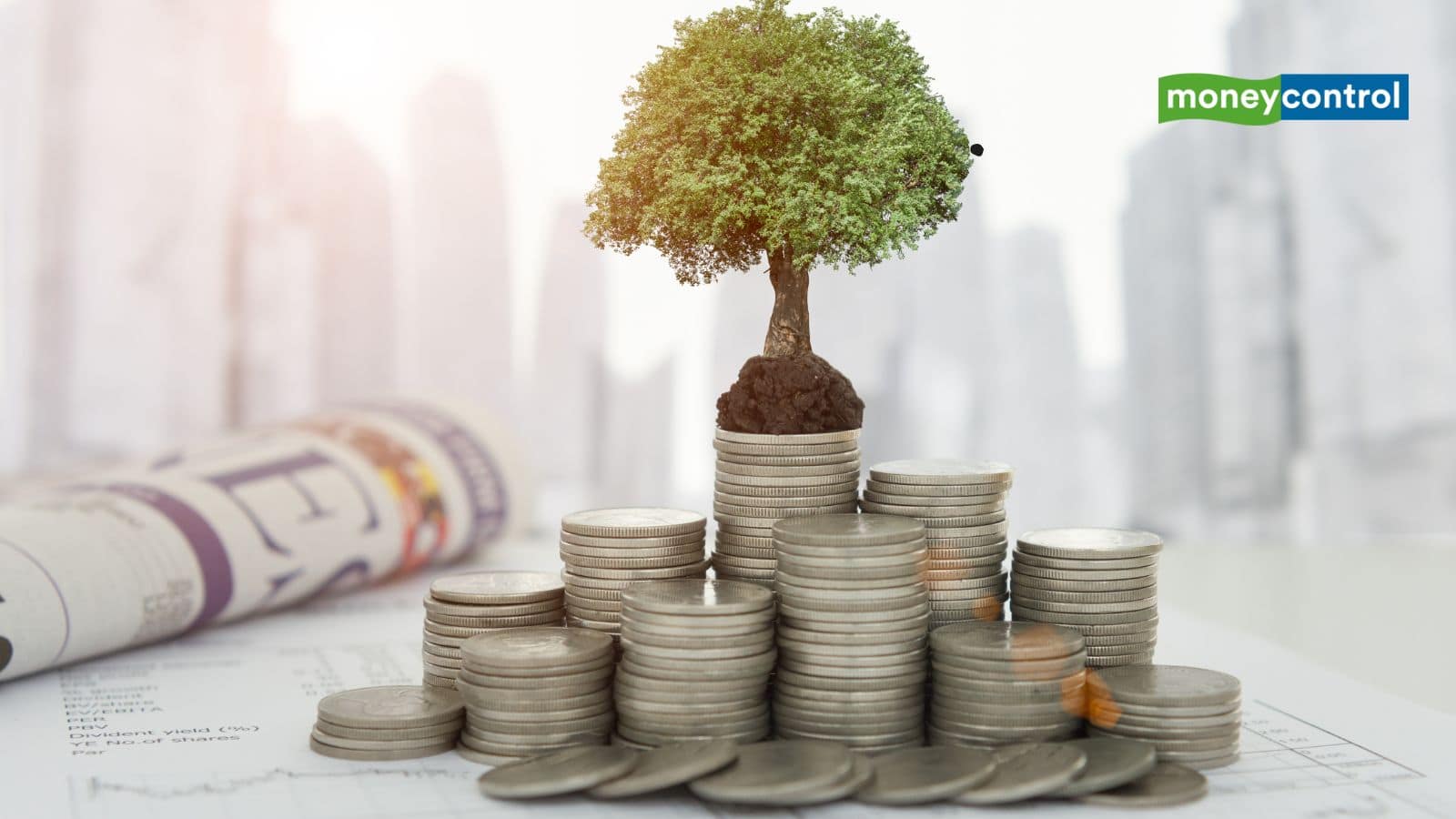 Kotak Mahindra Bank Private sector Kotak Mahindra Bank also offers a rate of 6.6%. An FD of Rs 1 lakh grows to Rs 1,06,600 at the end of the year. 