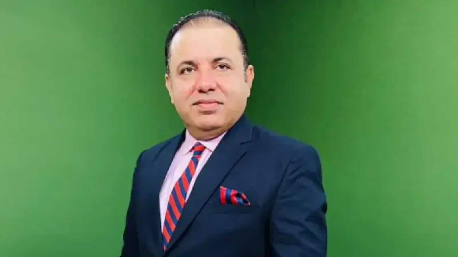 Imtiaz Mir Murder: पाकिस्तान में आतंकियों का खौफ! एंकर ने चैनल में की इजरायल की तारीफ, बाहर आते ही पत्रकार की हत्या Imtiaz Mir Murder: पाकिस्तान में आतंकियों का खौफ! एंकर ने चैनल में की इजरायल की तारीफ, बाहर आते ही पत्रकार की हत्या