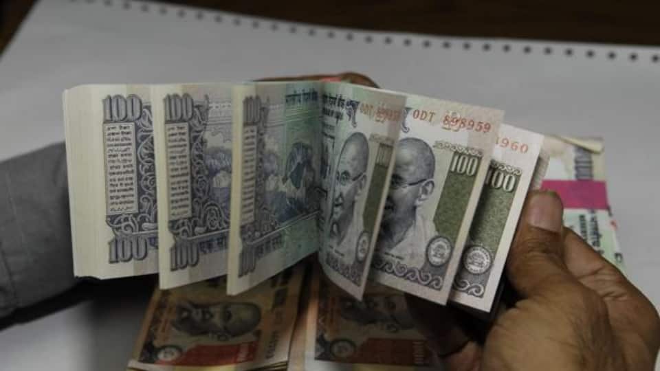 Income Tax Rule on Rent: क्या आप भी कैश में किराया देते हैं? आयकर विभाग से नोटिस आने का खतरा, ऐसे रहें सुरक्षित