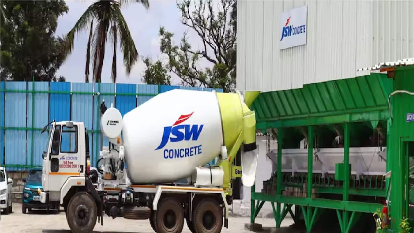 JSW Cement । मौजूदा भाव: ₹140.70 (+1.33%) जेफरीज ने ₹170 के टारगेट प्राइस पर जेएसडब्ल्यू सीमेंट को खरीदने की सलाह दी तो इसके शेयर आज इंट्रा-डे में 2.77% उछलकर ₹142.70 पर पहुंच गए।