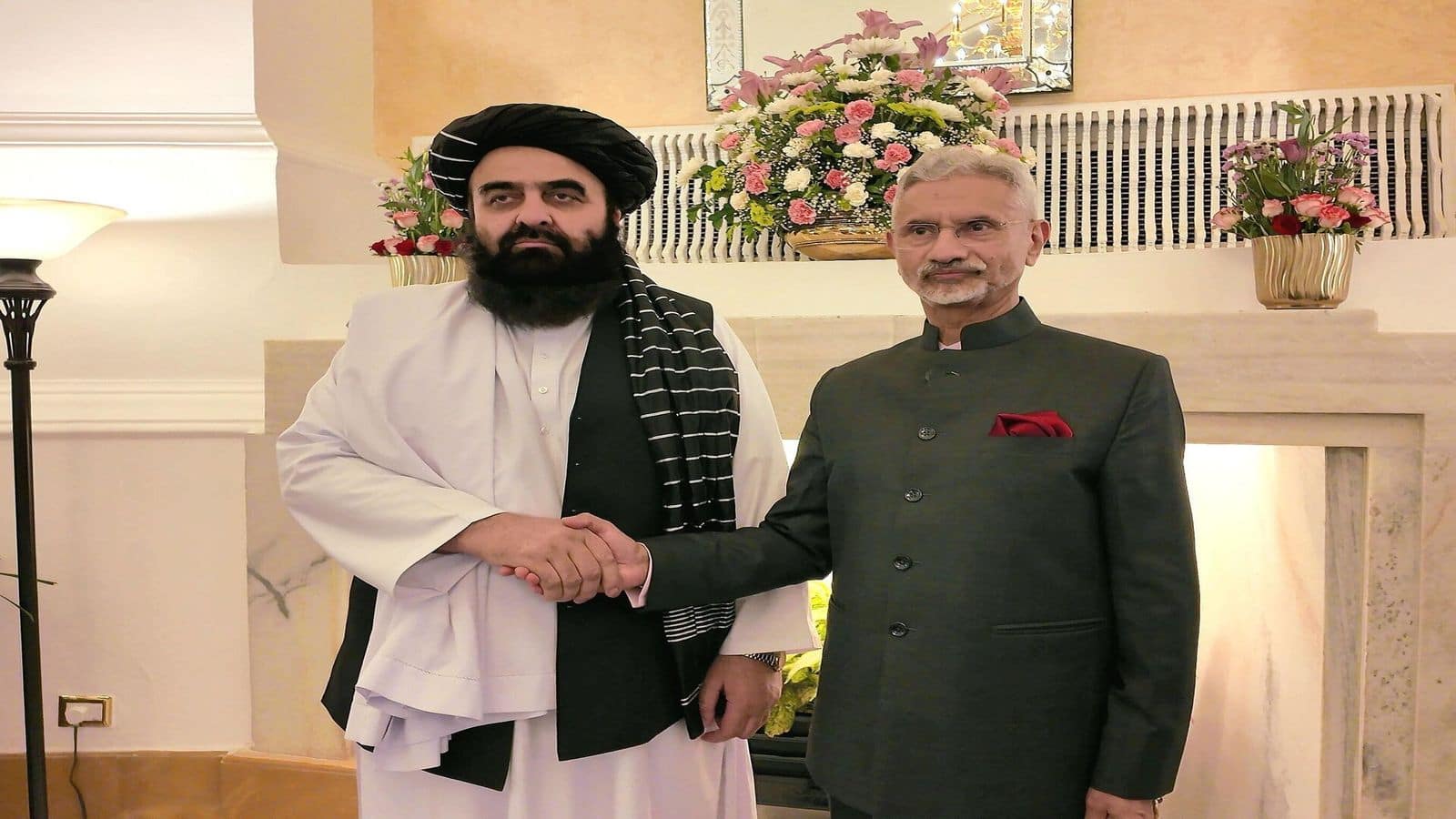 भारत ने अफगानिस्तान में तकनीकी मिशन को भारतीय दूतावास का दिया दर्जा, नई दिल्ली-काबुल के बीच राजनयिक संबंध बहाल भारत ने अफगानिस्तान में तकनीकी मिशन को भारतीय दूतावास का दिया दर्जा, नई दिल्ली-काबुल के बीच राजनयिक संबंध बहाल