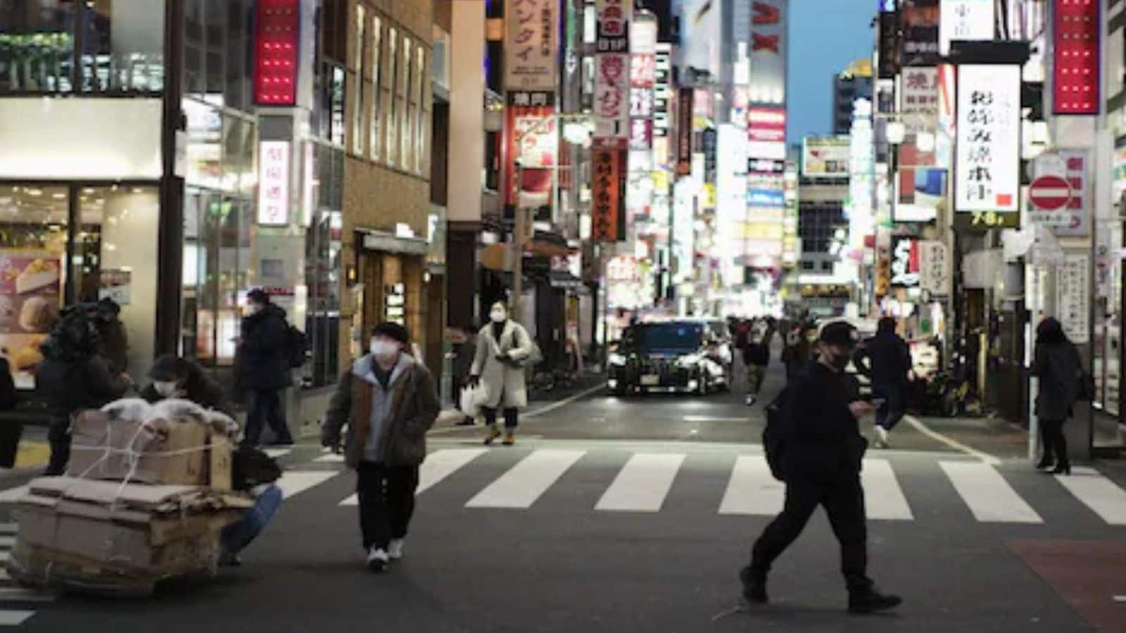 Japan: अस्पतालों में भारी भीड़, स्कूल बंद...जापान में तेजी से बढ़ रहा इस बीमारी का प्रकोप