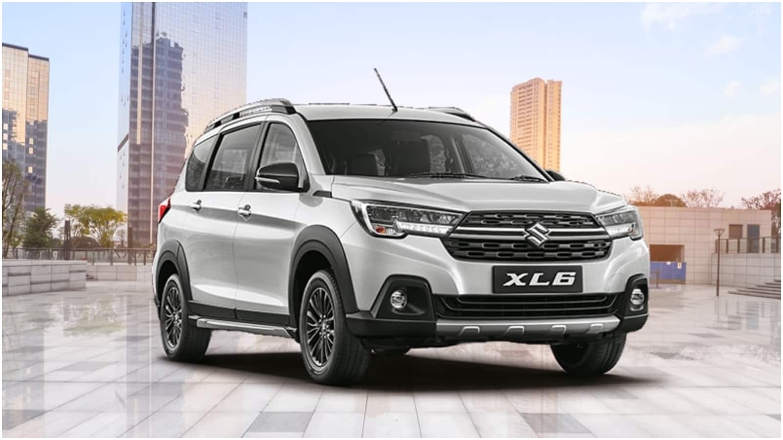 मारुति की प्रीमियम MPV XL6 पर 43,000 रुपये तक का डिस्काउंट दिया जा रहा है, जो इसे एक आकर्षक ऑफर बनाता है।