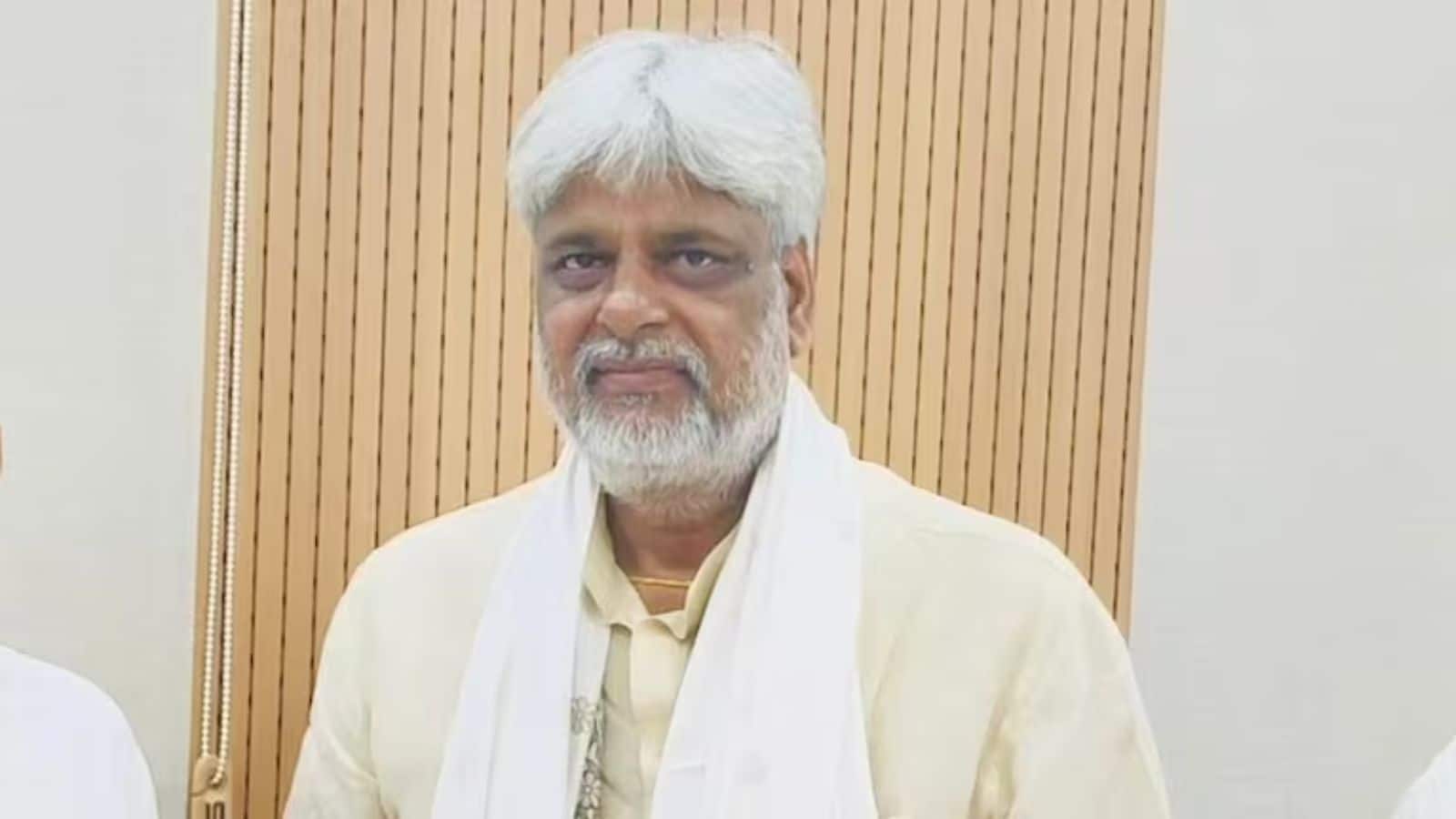 Raghopur: कौन हैं सतीश कुमार यादव जो राघोपुर में तेजस्वी यादव को देंगे चुनौती? 'लालू परिवार के गढ़' पर बीजेपी का बड़ा दांव