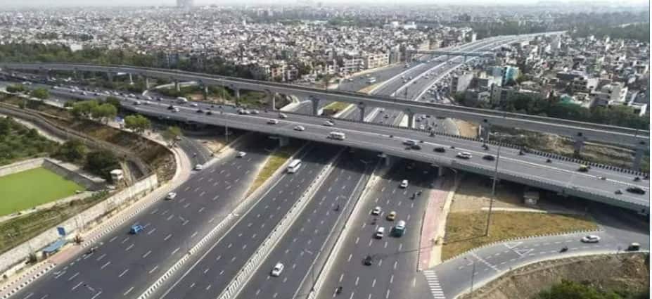UP के इस एक्सप्रेसवे पर लगेगा मात्र 15 रुपए का टोल, लखनऊ से कानपुर तक सफर होगा बेहद आसान और सस्ता
