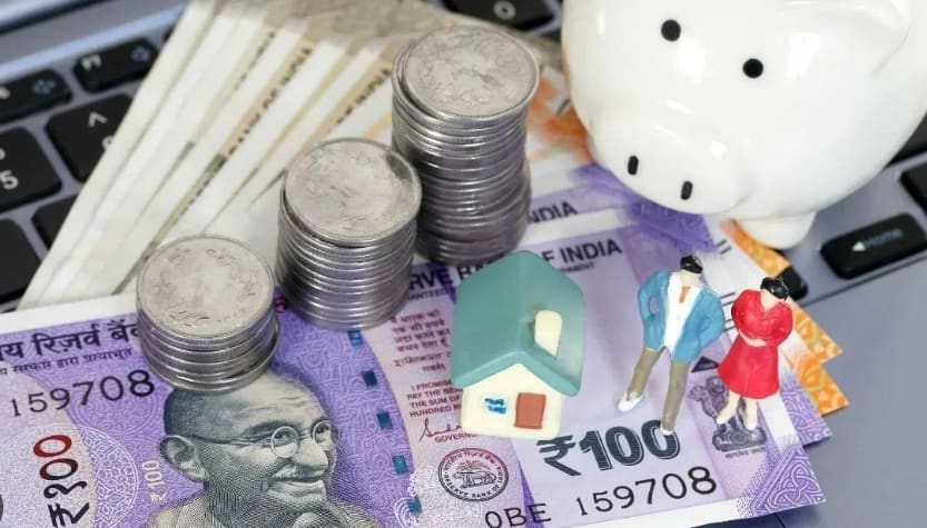 दिसंबर में लोन EMI में मिल सकती है राहत, RBI ने दिए ब्याज दर कटौती के संकेत