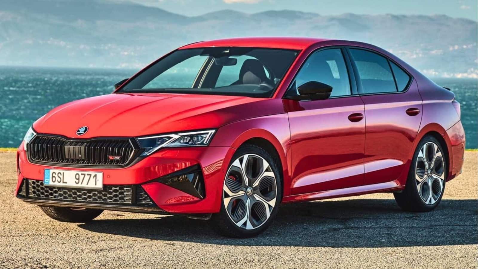 Skoda Octavia RS की भारत में दिखी झलक, 17 अक्टूबर को होगा लॉन्च